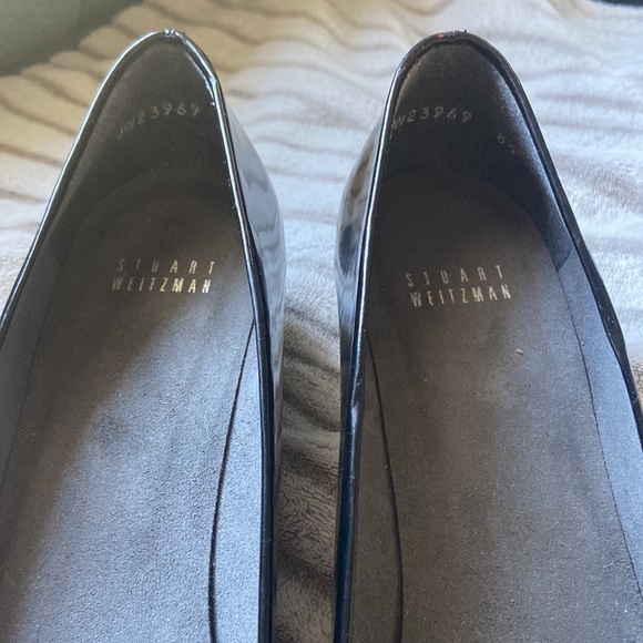 Stuart Weitzman black patent kitten heel - Picture 3 of 9
